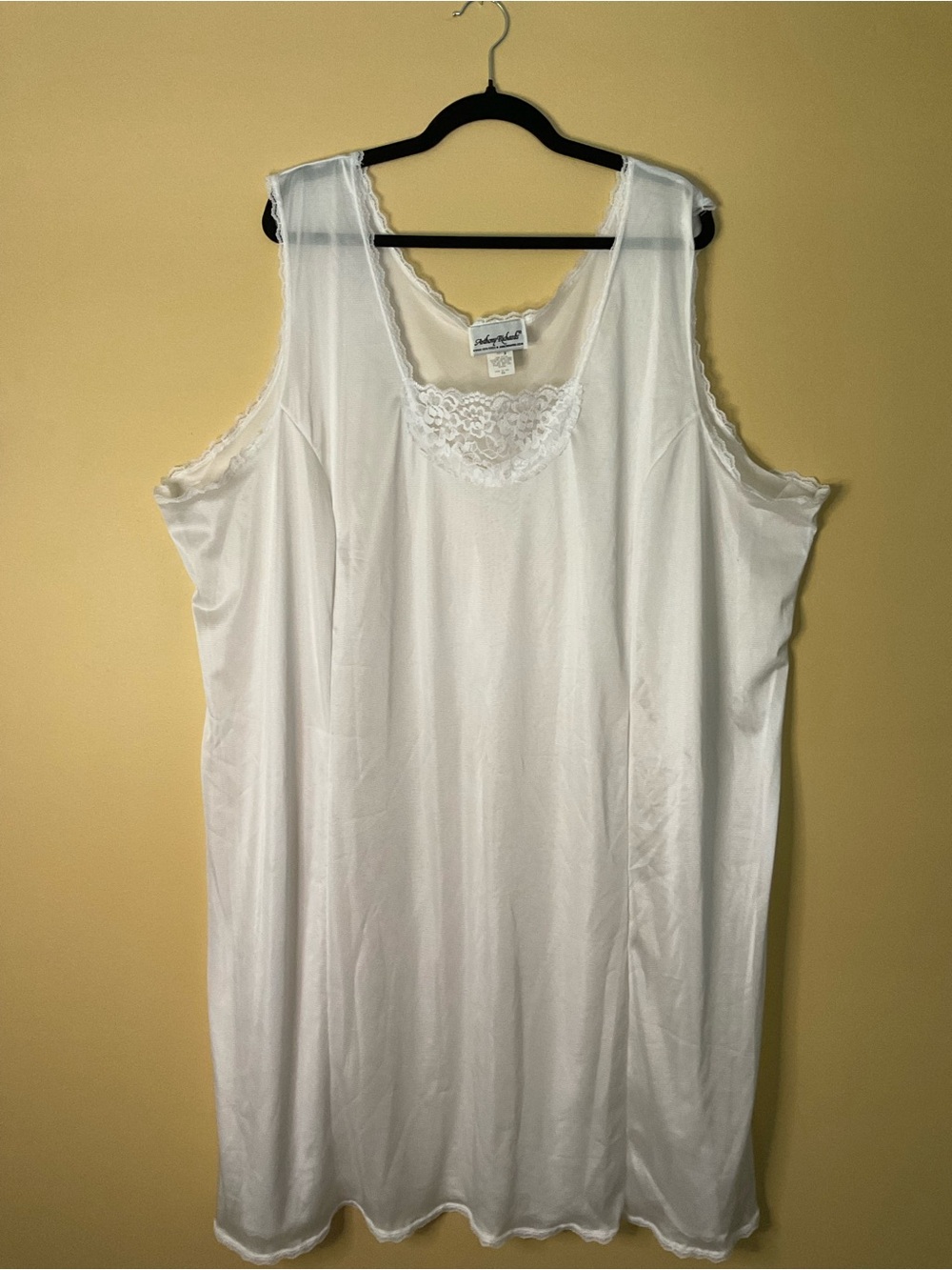 Anthony Richards Plus White Lace-Trim Slip